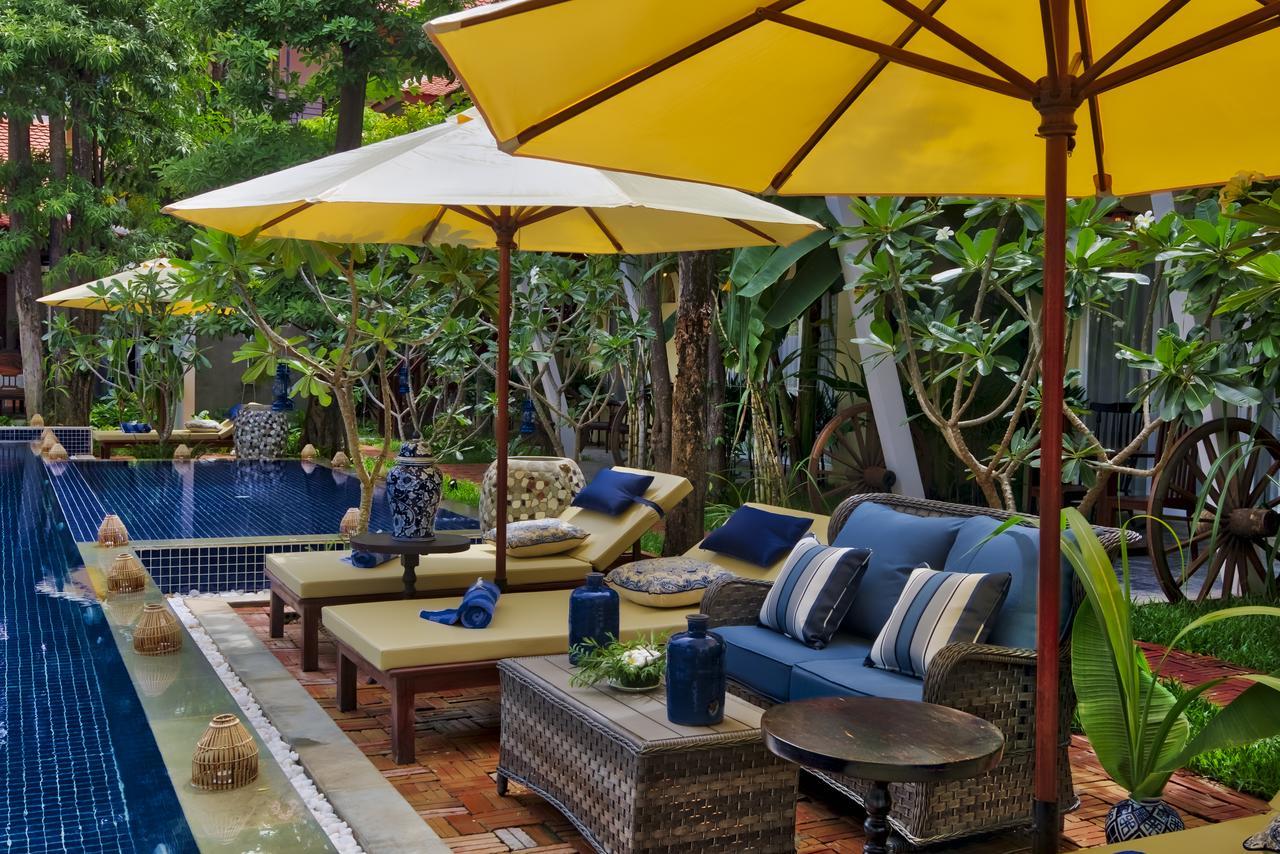 Mane Village Suites Siem Reap Exterior photo The pool at the hotel