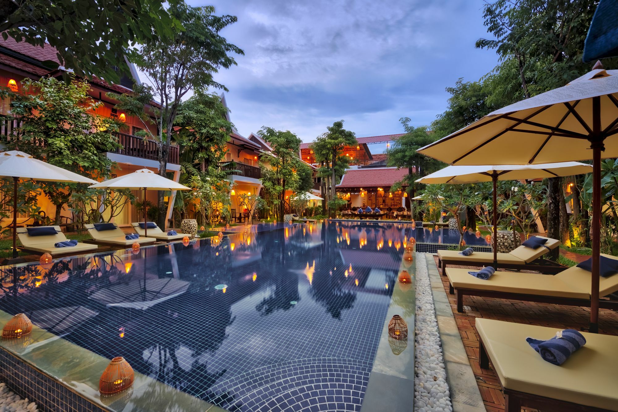 Mane Village Suites Siem Reap Exterior photo The swimming pool at the hotel